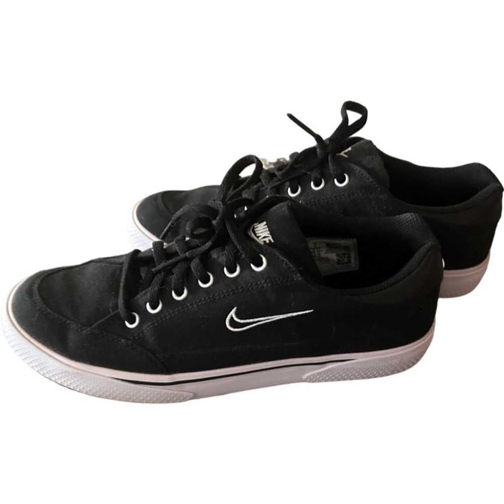 Nike Retro GTS EUC Women’s 9